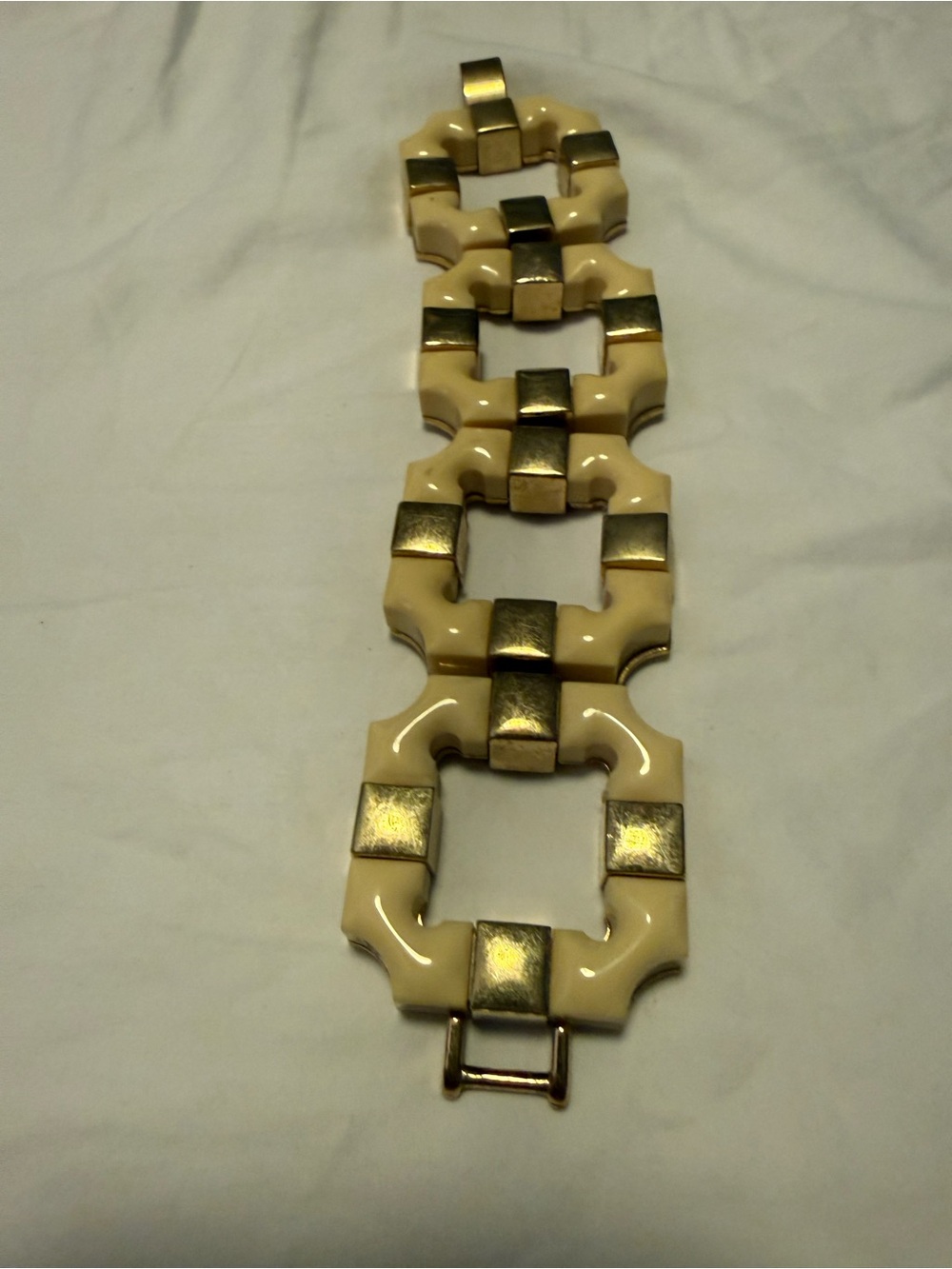 Monet Chunky Cream and Gold Link Bracelet